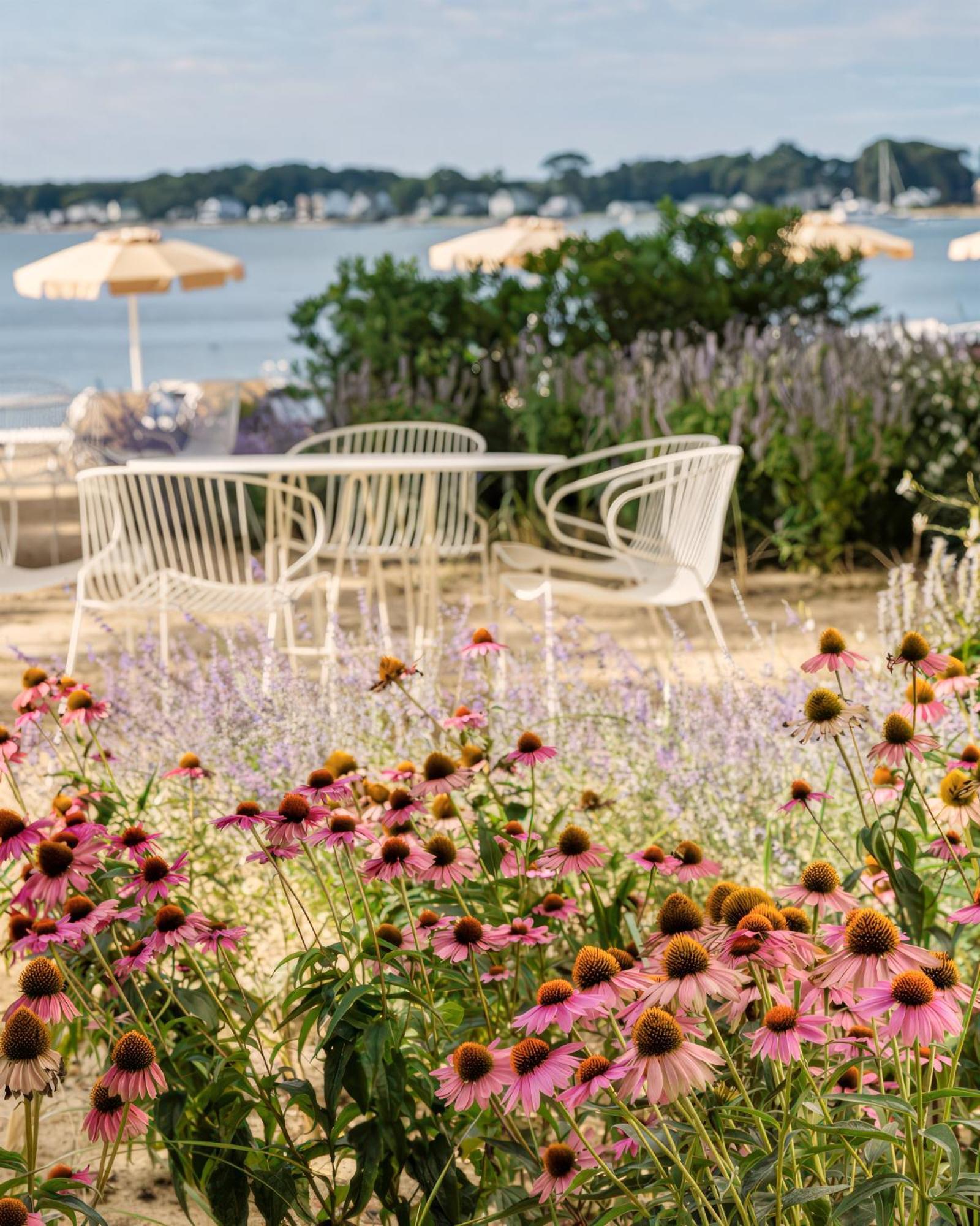 Silver Sands & Hotel Greenport