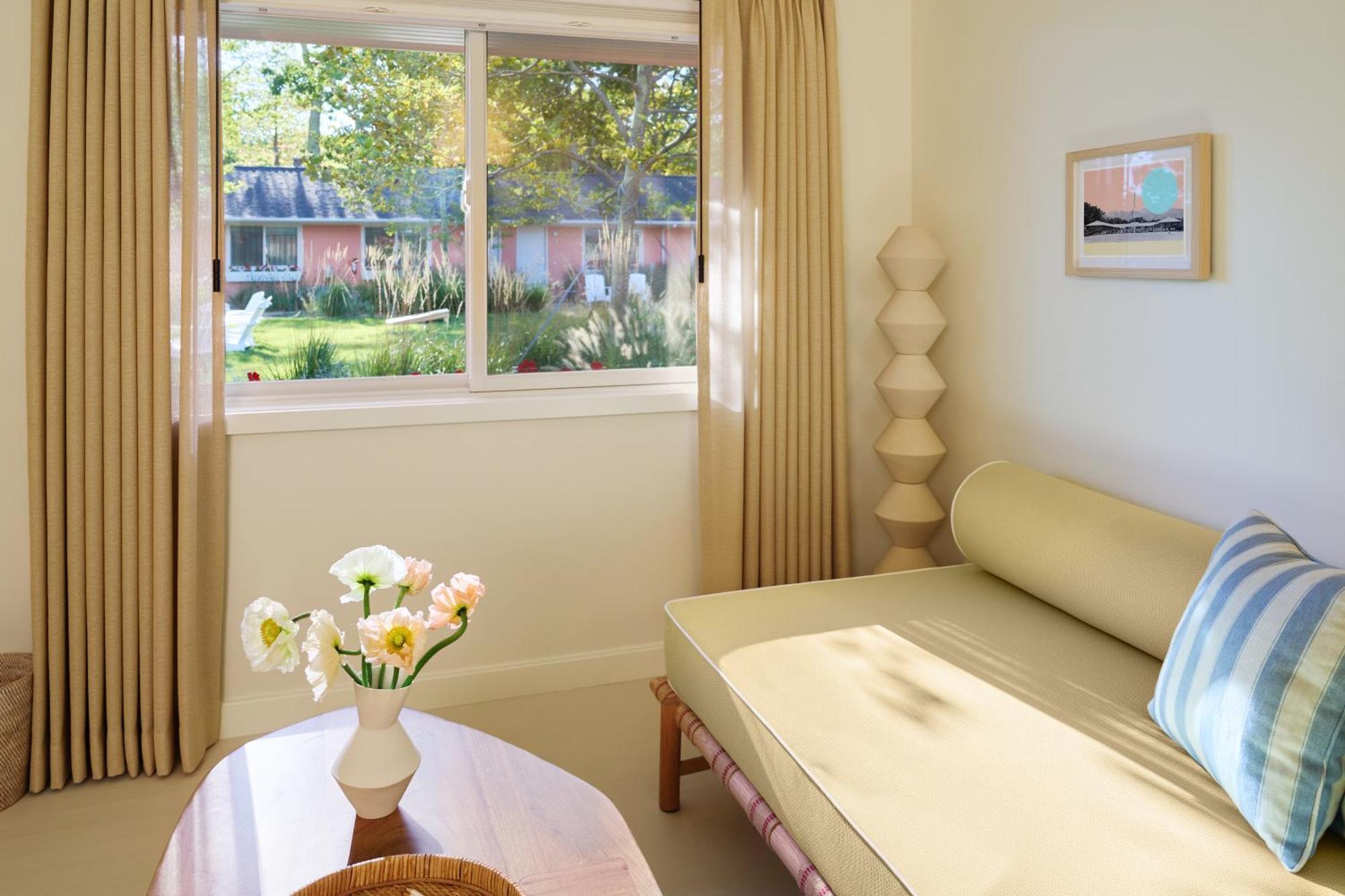 Hotel Silver Sands & 4*