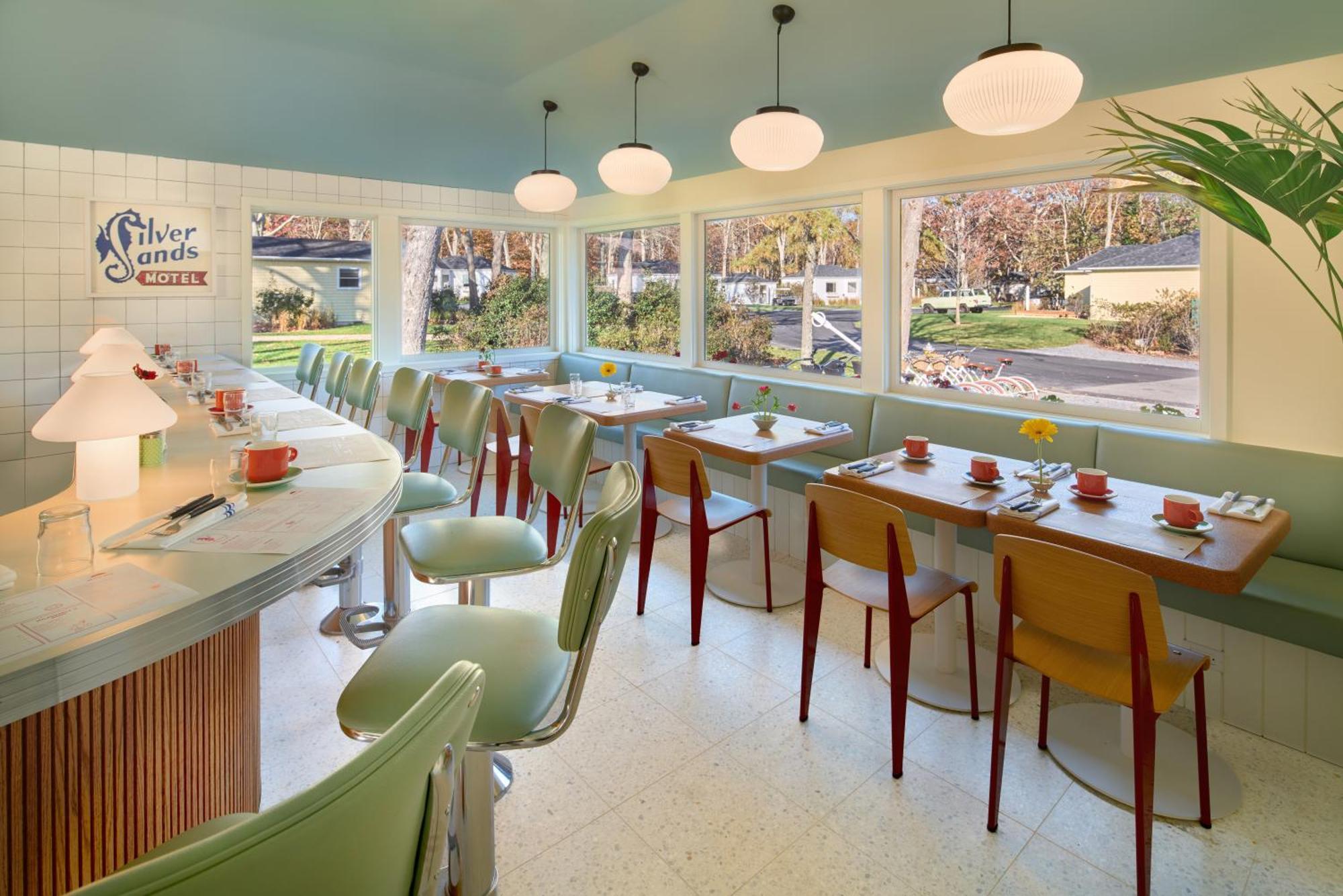 Hotel Silver Sands &
