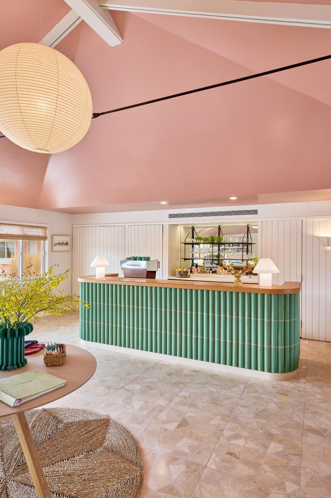 Hotel Silver Sands &